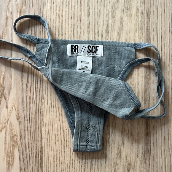 Beach Riot Stone Cold Fox bottom - Picture 3 of 3